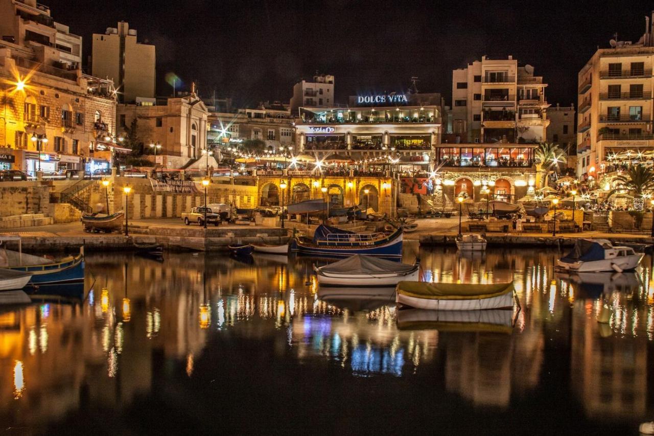 Luxe Apartment With Valletta And Harbour Views Sliema Luaran gambar