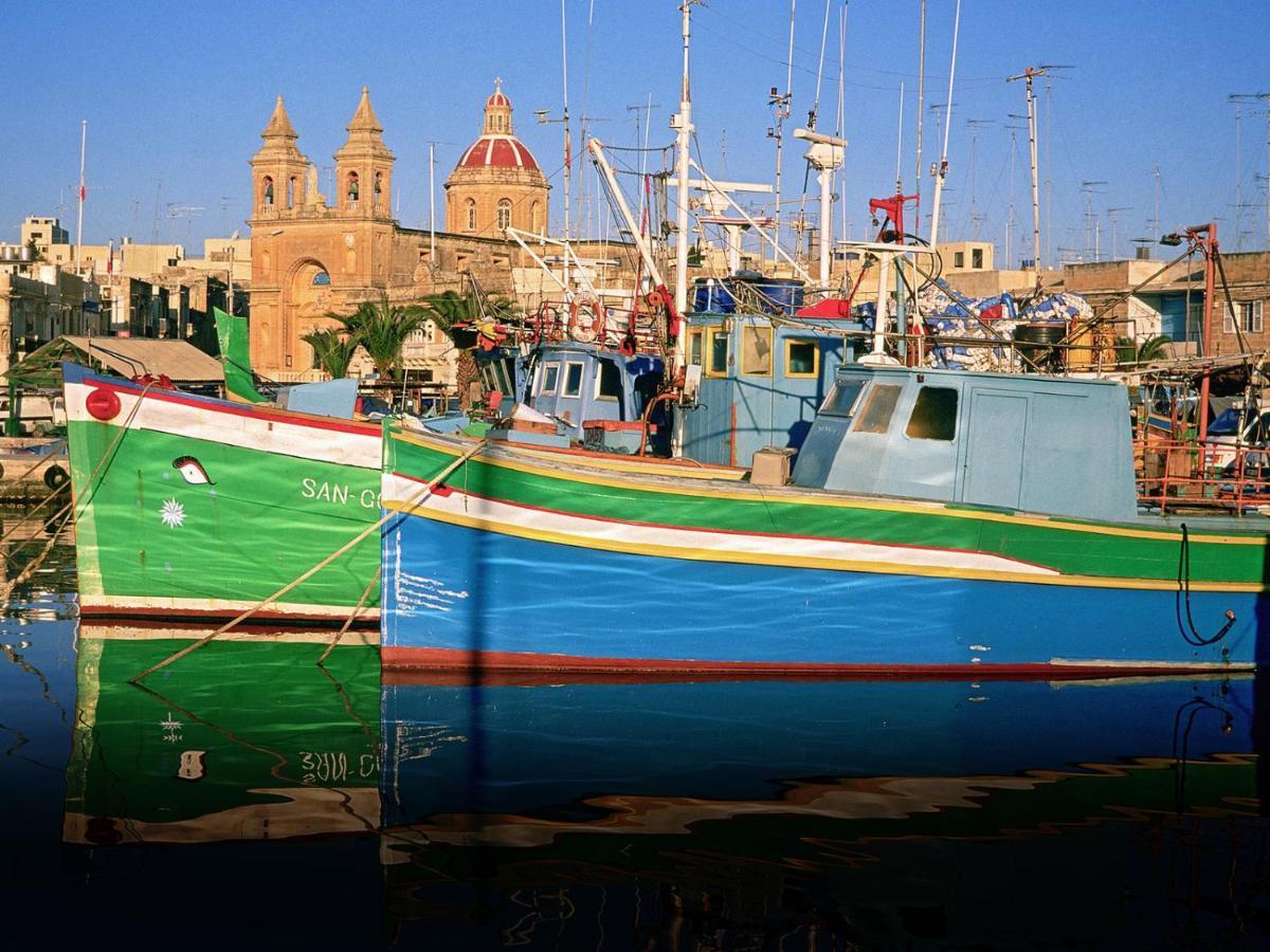 Luxe Apartment With Valletta And Harbour Views Sliema Luaran gambar